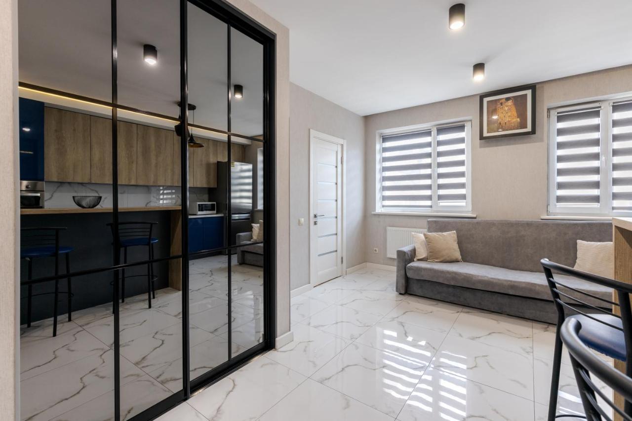 Inshiapartments On Hazova Str Lviv Bagian luar foto